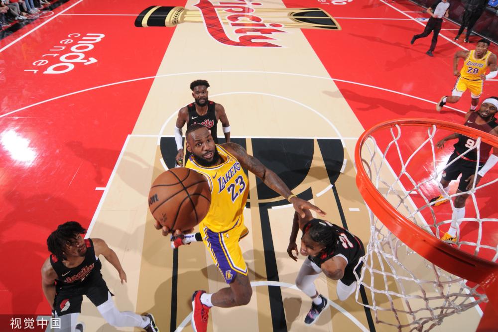 以其出色的 以其出色的