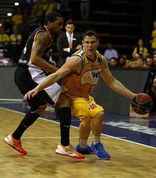 稳定为主的 稳定为主的