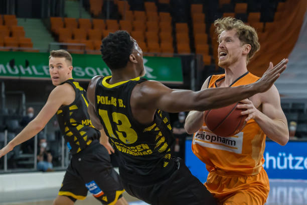 更是一次关 更是一次关